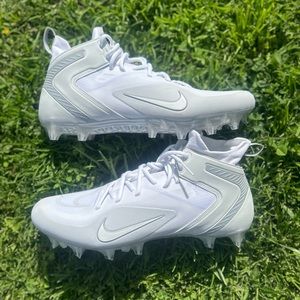 - Nike Alpha Huarache 8